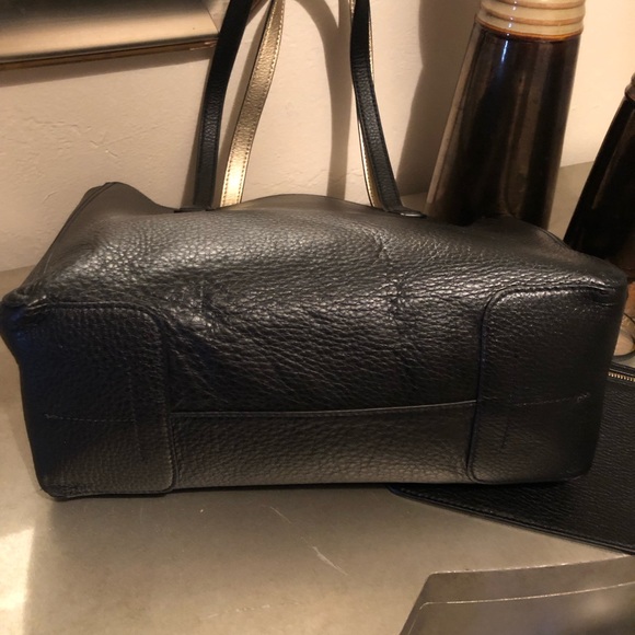 Tory Burch black pebbled leather tote and pouch. - Picture 7 of 7